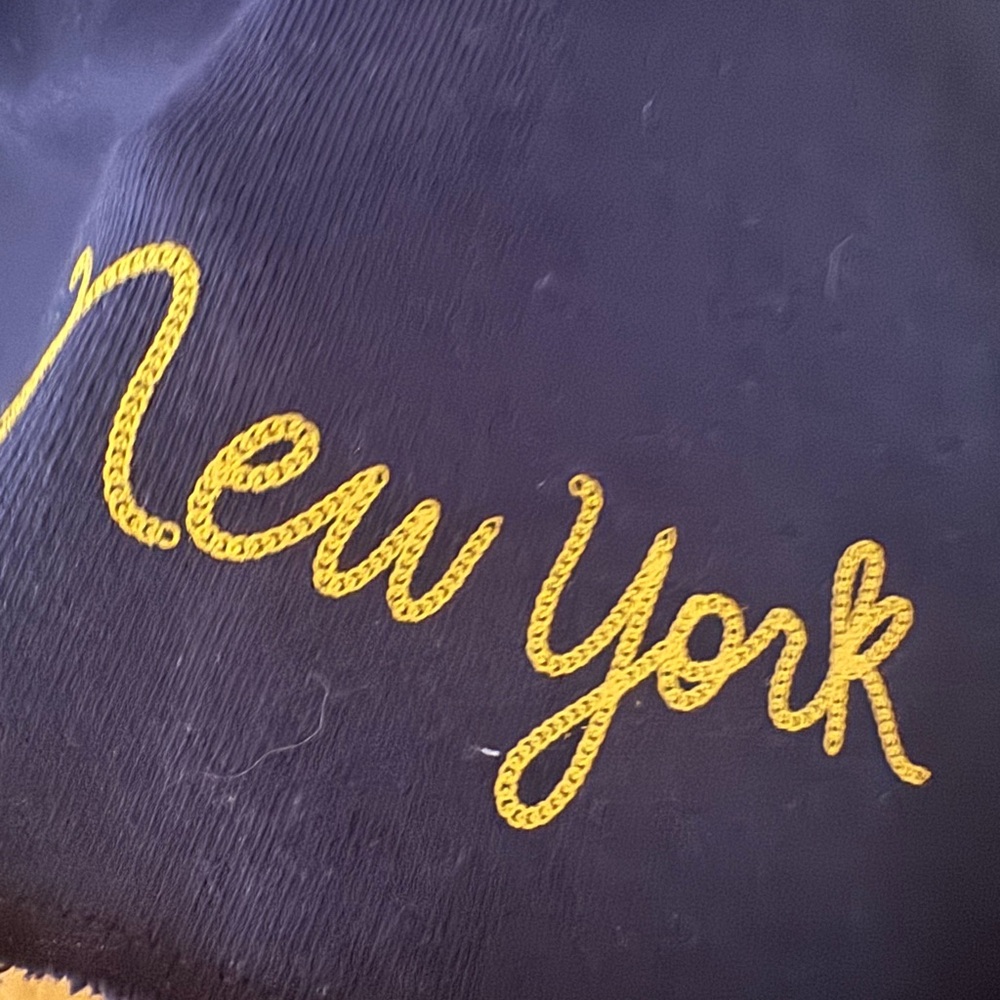 EUC GAP Navy Blue Crewneck- NEW YORK